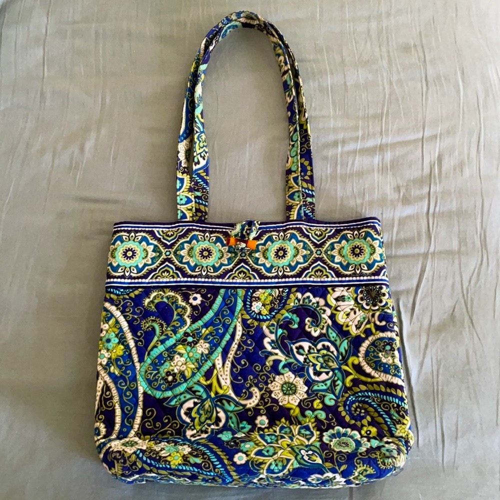 Vera Bradley 3 Piece Set (Tote, Wristlet & Bag) Green & Blue Paisley Quilted - Picture 2 of 12